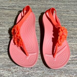 CROCS Coral Pink Jelly Thong Strapped Sandals